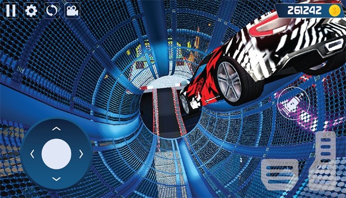 大型斜坡汽车特技(Mega Ramp Car Stunt Game)